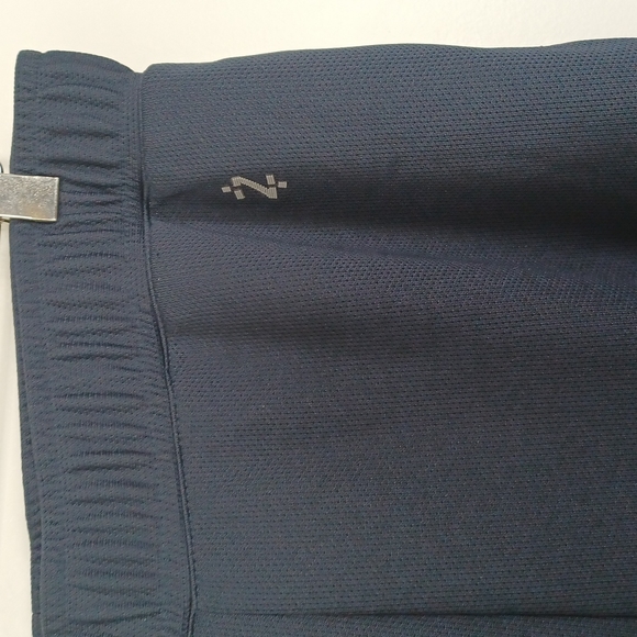 ✨3/$25✨ Izod Navy Blue Athletic Shorts - M - Picture 3 of 7